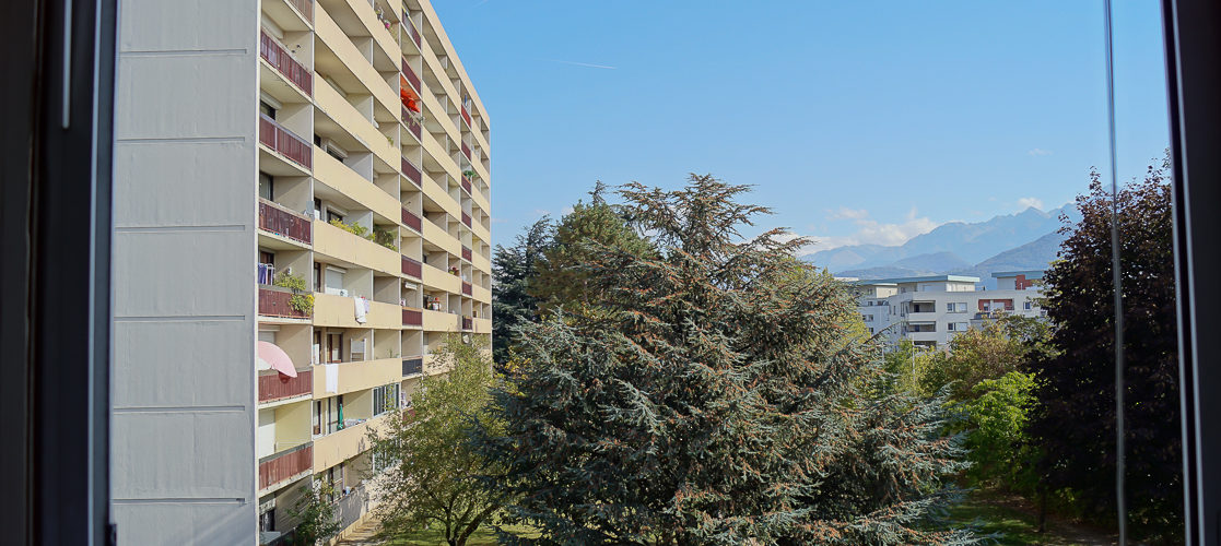 Proche Grenoble, Lumineux 3 pièces dans un cadre calme et verdoyant Image Proche Grenoble, Lumineux 3 pièces dans un cadre calme et verdoyant