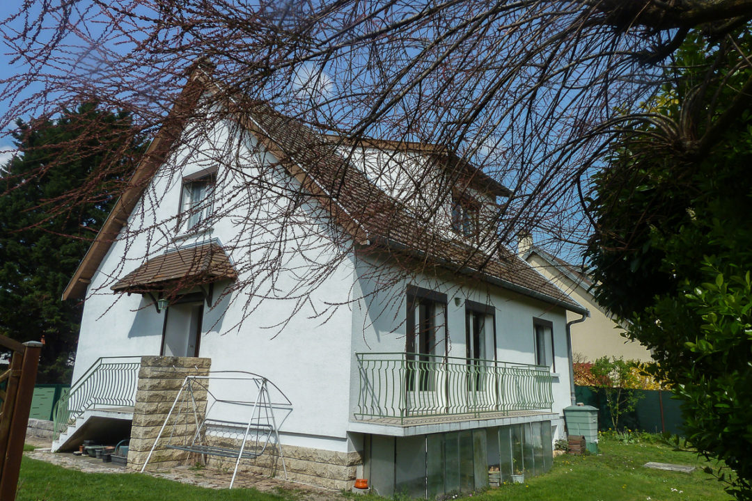 Maison familiale de 122m2 avec jardin dans secteur prisé