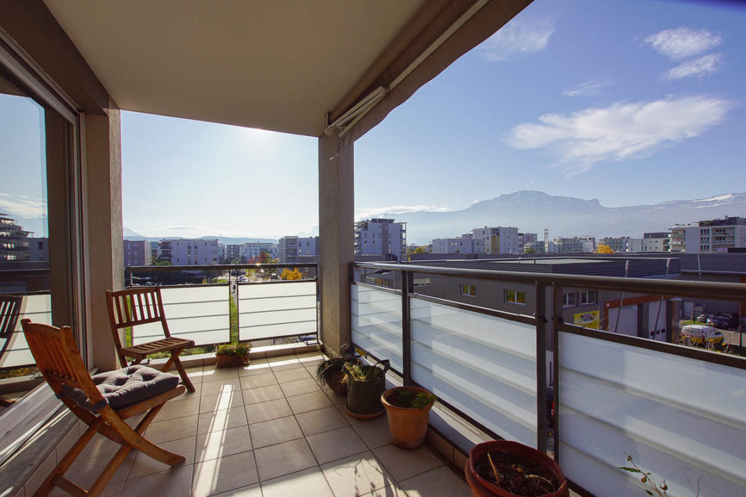 Appartement 65m2 contemporain, économe, très lumineux avec terrasse et vue dégagée