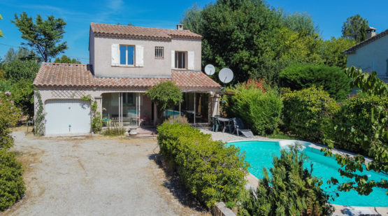 Vente villa 146m2 avec piscine L'Isle-sur-la-Sorgue - Effectimmo