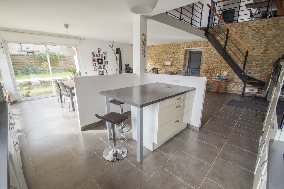 Proche Moret-sur-Loing – Maison contemporaine aménagée dans une ancienne grange