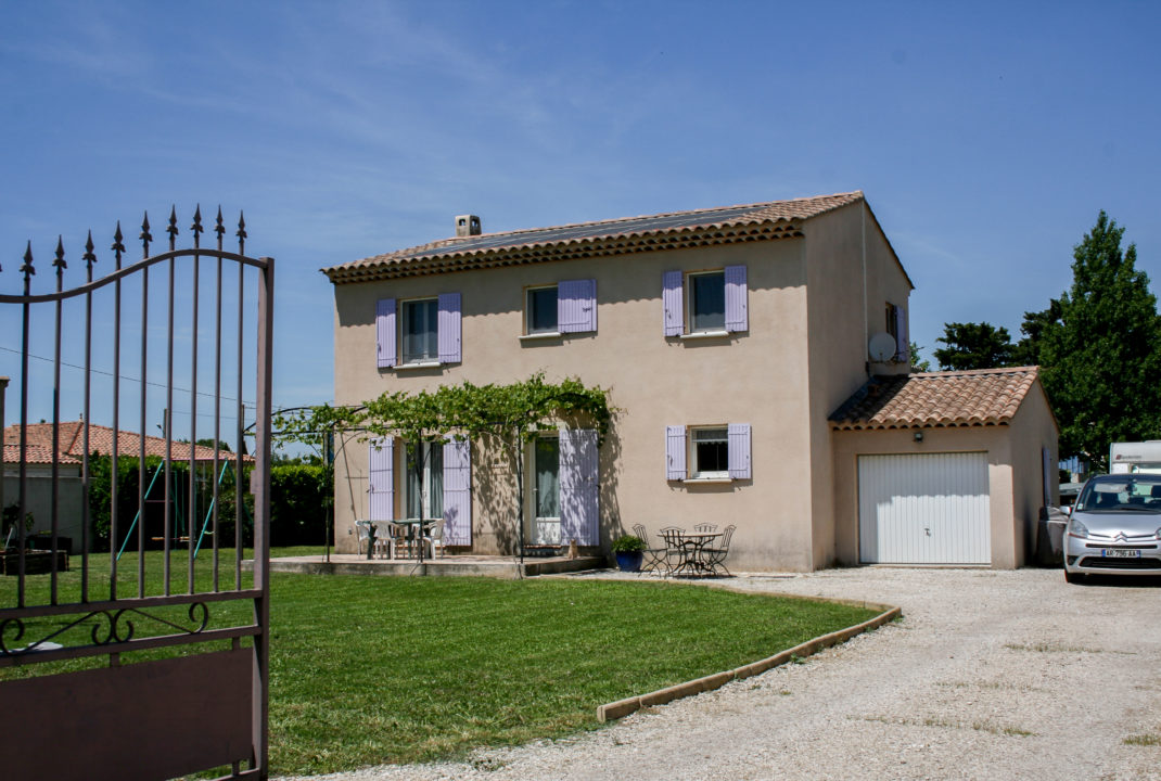 Maison familiale de 5 chambres sur terrain de 800m2