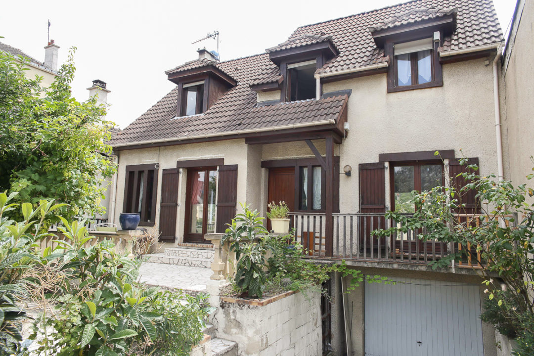 Grande maison familiale sur sous-sol total