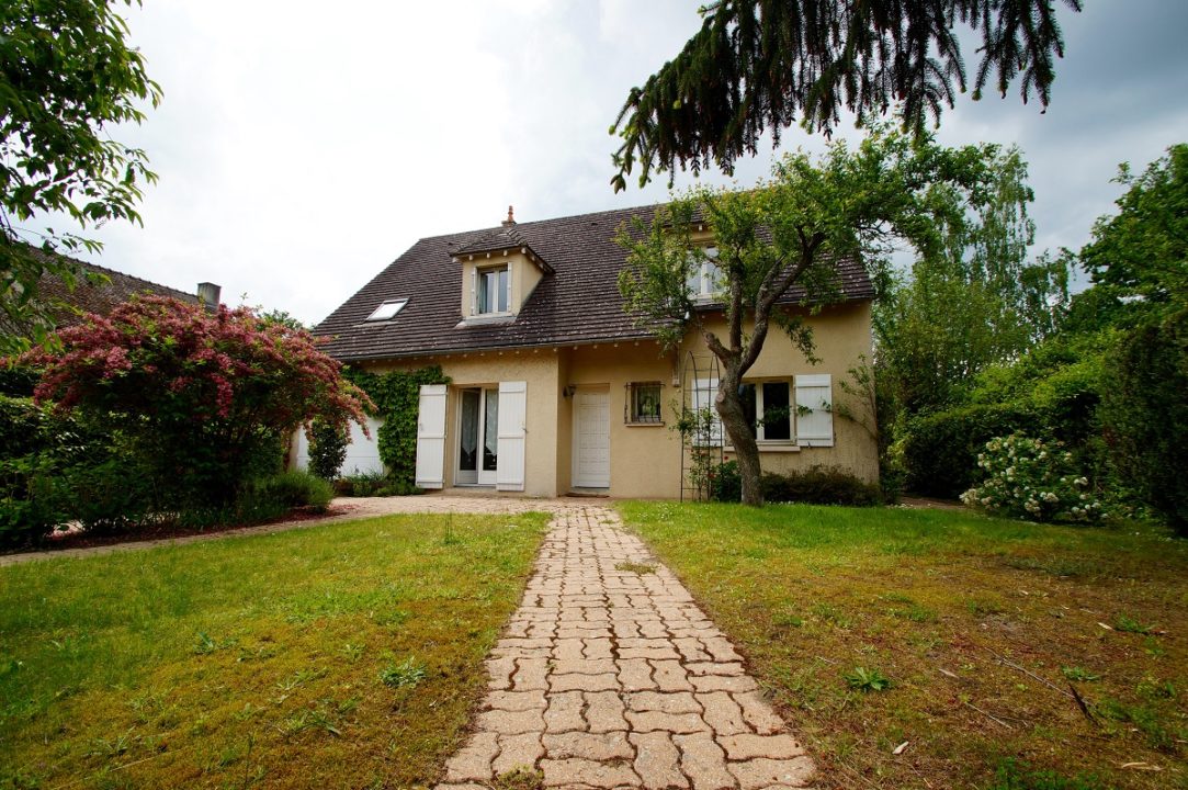 Maison familiale de 7 chambres à 4km de la gare d’Avon