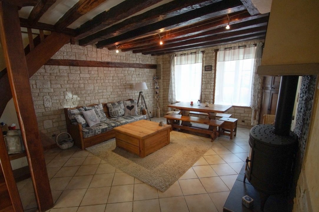 Charmante maison de ville avec jardin arboré