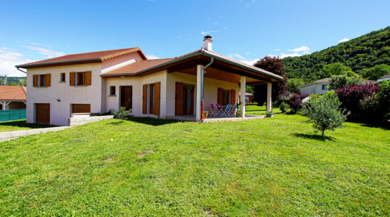 Vente maison 129m2 de 2015 terrain 1096m2 - Saint-Aupre - Effectimmo