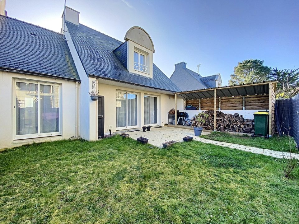 Charmante maison de ville de 85 m2, 3 chambres, proche plages et commerces.