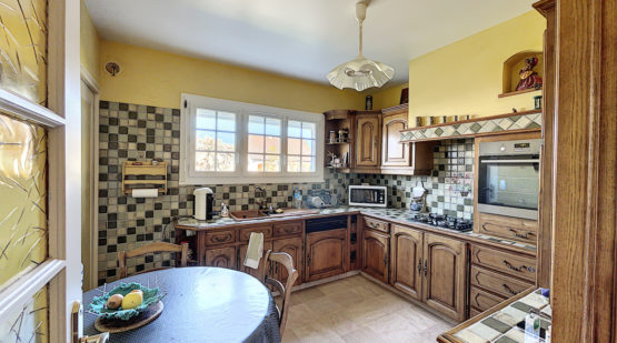 Vente maison 90m2 sur sous-sol total Cannes-Écluse - Effectimmo