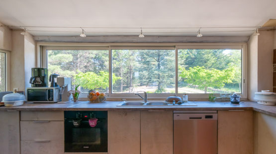 Vente maison 210m2 piscine terrain 5636m2 - Apt - Effectimmo