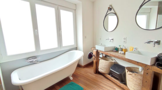 Vente maison rénovée 205m2 en 2 appartements Audierne - Effectimmo