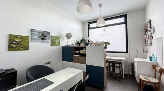 Vente murs cabinet médical 4 bureaux dont 3 loués Monterau-fault-yonne - Effectimmo