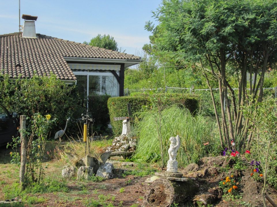 Spacieuse maison familiale de plain-pied 154m2, 4 chambres, lumineuse, sur terrain de 903m2.