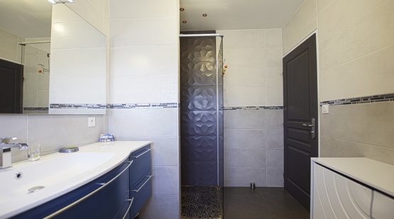 Vente maison moderne familiale secteur calme St-bueil - Effectimmo