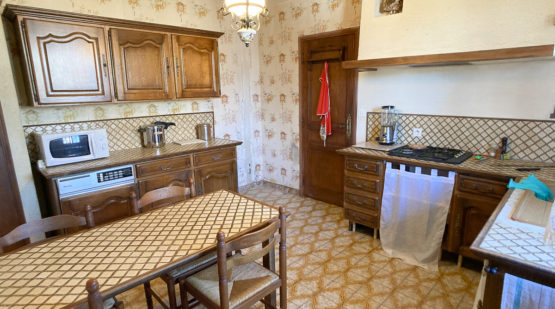 Vente maison familiale 120m2 terrain 622m2 Alleins - Effectimmo