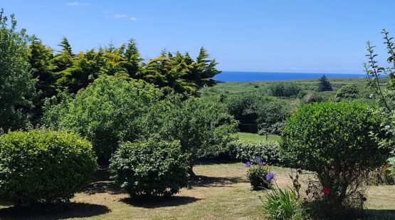 Vente maison familiale 134m2 vue mer Plogoff - Effectimmo