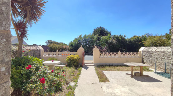 Vente maison en pierre 93m2 Cap Sizun Plogoff - Effectimmo
