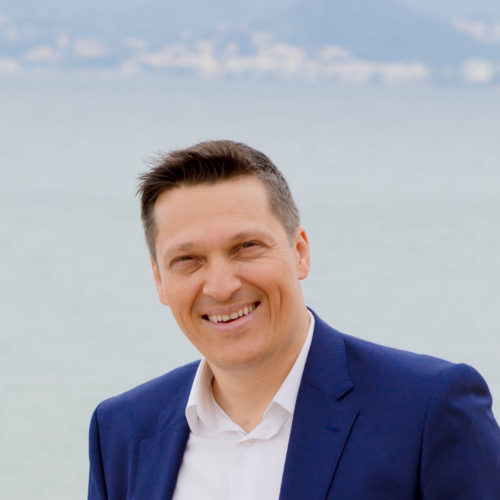 avatar mx-auto white