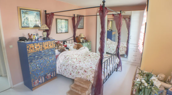 Vendu maison 4 chambres avec jardin, Neuville - Effectimmo Vendu maison 4 chambres avec jardin, Neuville - Effectimmo