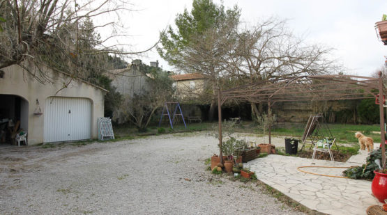 Vente maison familiale 134m2 avec piscine Barbentane - Effectimmo Vente maison familiale 134m2 avec piscine Barbentane - Effectimmo