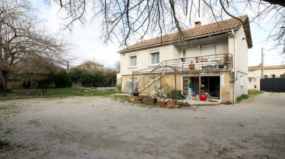 Vente maison familiale 134m2 avec piscine Barbentane - Effectimmo Vente maison familiale 134m2 avec piscine Barbentane - Effectimmo