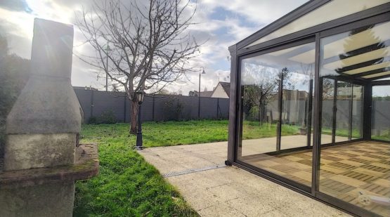 Vente maison plain-pied 86m2 jardin 581m2 Alizay - Effectimmo