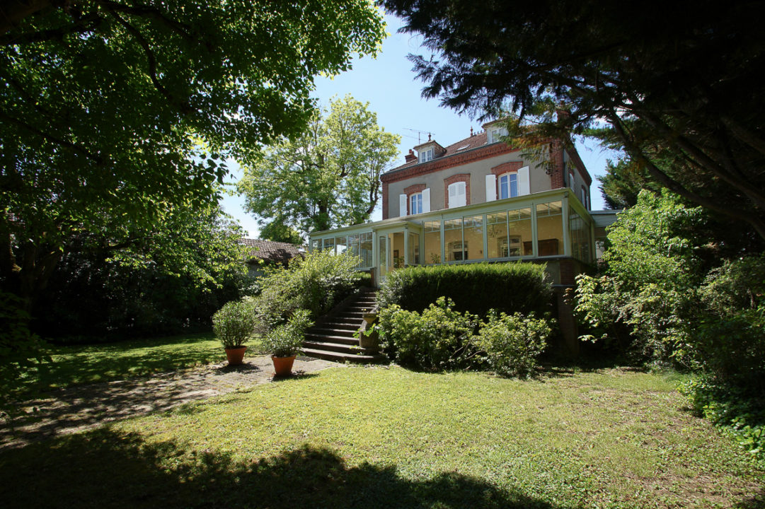 Maison de maître et son parc au cœur de Montereau
